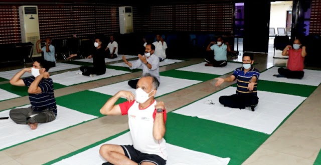 एनटीपीसी दादरी में 7वां अंतर्राष्ट्रीय योग दिवस मनाया गया।