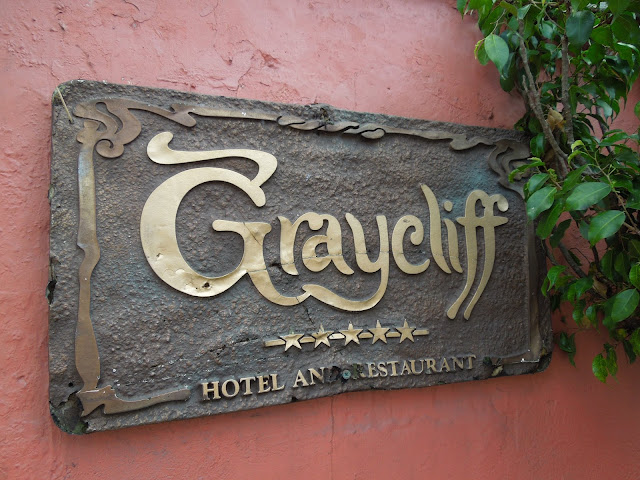 Graycliff sign