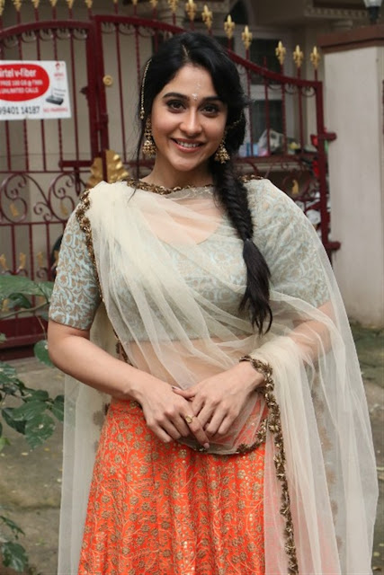  Regina Cassandra Hot Pic