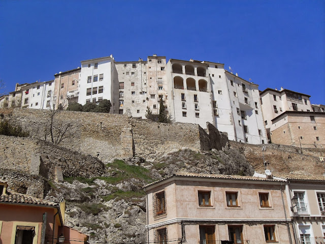 Vistas de las casas de Cuenca desde la hoz