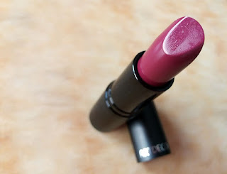 ARTDECO Perfect Mat Lipstick in Berry Sorbet, Berry lips, lipstick review, artdeco cosmetics, beauty, beauty blog, lipstick swatches, Lipstick blog, red alice rao, redalicerao