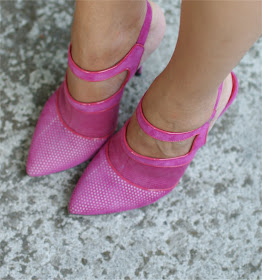 Cesare Paciotti pink sandals, fuchsia shoes, Fashion and Cookies, fashion blogger