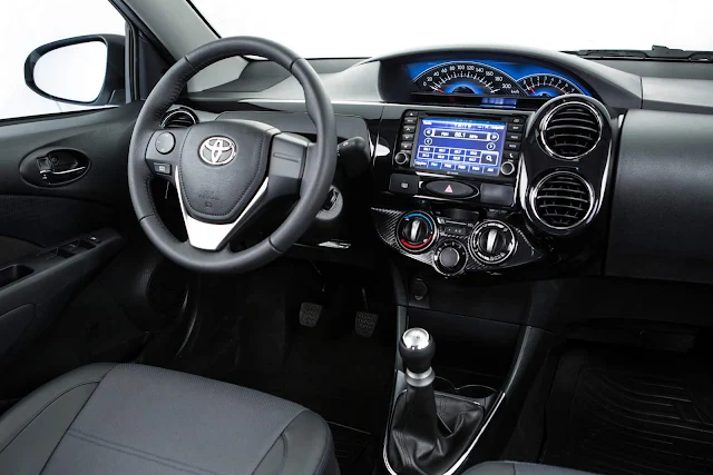 Toyota Etios White Pack 2016 - interior