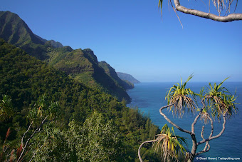 Hanakapi'ai Falls, Na Pali Coast, Kauai Hawaii