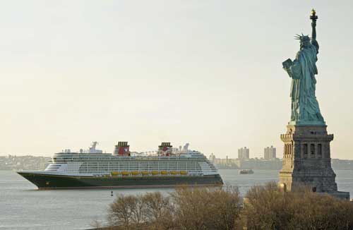 Images Courtesy of Disney Cruise Line Top David Roark Disney Photographer