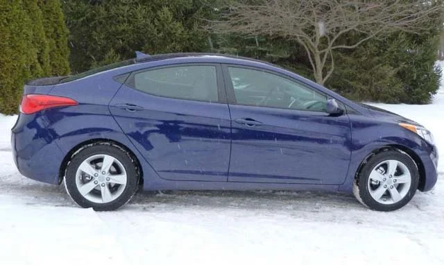 Novo Hyundai Elantra 2011 - lateral