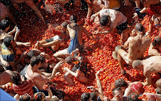 La Tomatina (Festival of Tomatoes) Greetings Cards