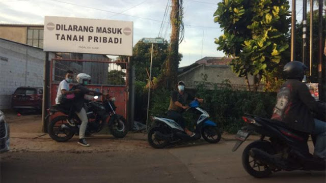 Arief Wismansyah Bongkar Pagar Tembok Buntut Sengketa Lahan di Tajur Ciledug.lelemuku.com.jpg