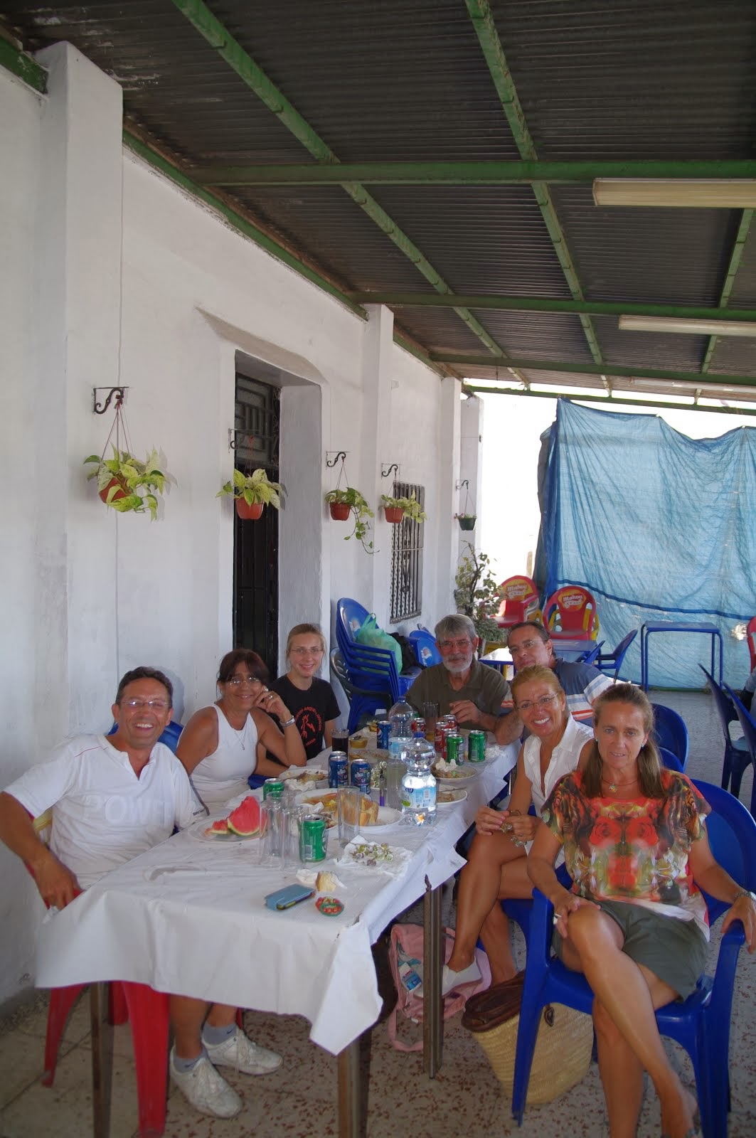 Comiendo pescaito en bar la mesa, de Rincon de la Victoria, Málaga