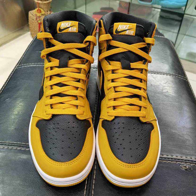 NIKE AIR JORDAN 1 HIGH OG NIKE AIR JORDAN 1 HIGH OG