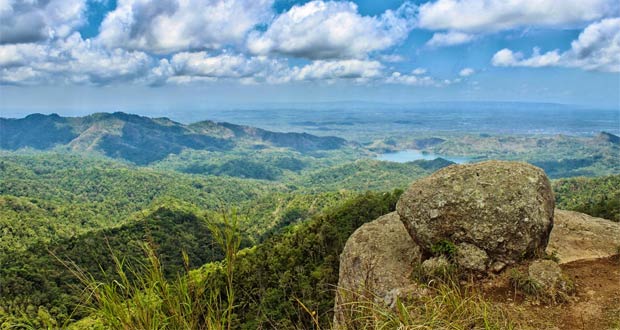 Blogger Purworejo Berirama Wisata Gunung Ijo