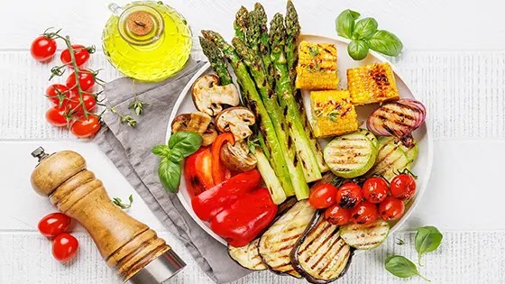 كيفية شواء الخضار: خدعة الشيف تجعلها أكثر نكهة ولذيذة لحفلات الشواء الصيفية كيفية شواء الخضار: خدعة الشيف تجعلها أكثر نكهة ولذيذة لحفلات الشواء الصيفية