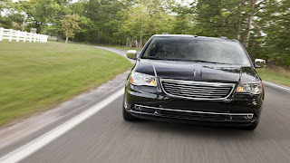 Dream Fantasy Cars-Chrysler Town & Country 2013