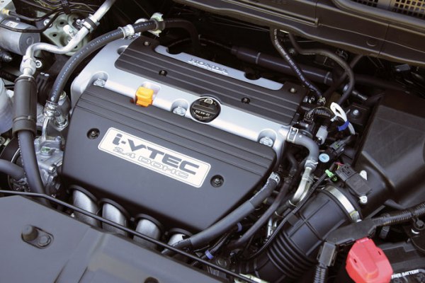 2013-Honda-CR-V-engine