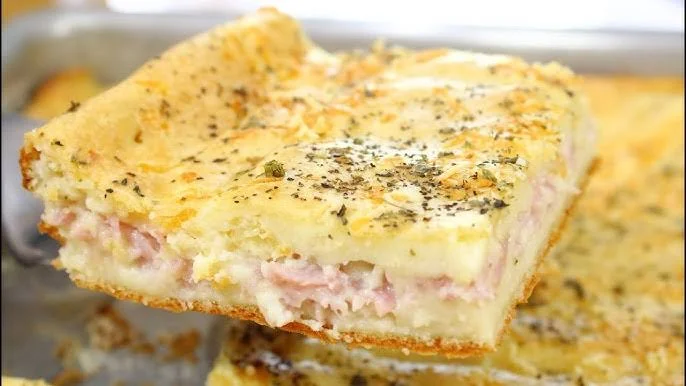 pedaço de torta de liquidificador focalizada