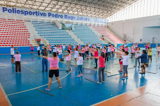 Outubro Rosa: Secretaria de Esporte promove aulão de alongamento para conscientização e prevenção do câncer de mama