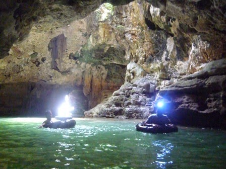 Sungai Paling Unik Di Indonesia