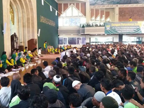 Ridwan Kamil di Masjid Al-Ukhuwah Selasa, 20 Juni 201