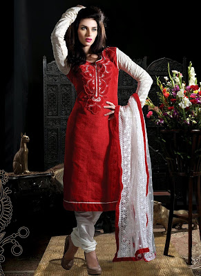 Latest Fashion in Shalwar Kameez in India Or Pakistan