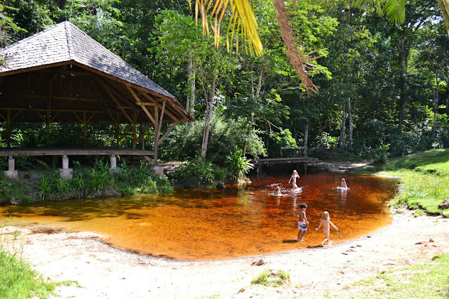 Guyane, crique morpio, se baigner, Nationale 1