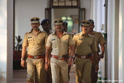 Ajay-Devgn-in-Singham_FilmyFun.blogspot.com