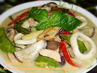 Seafood and Vegetable Green Curry