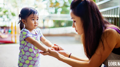 Cara Mendidik Anak Agar Anak Menghormati Orang Tuanya