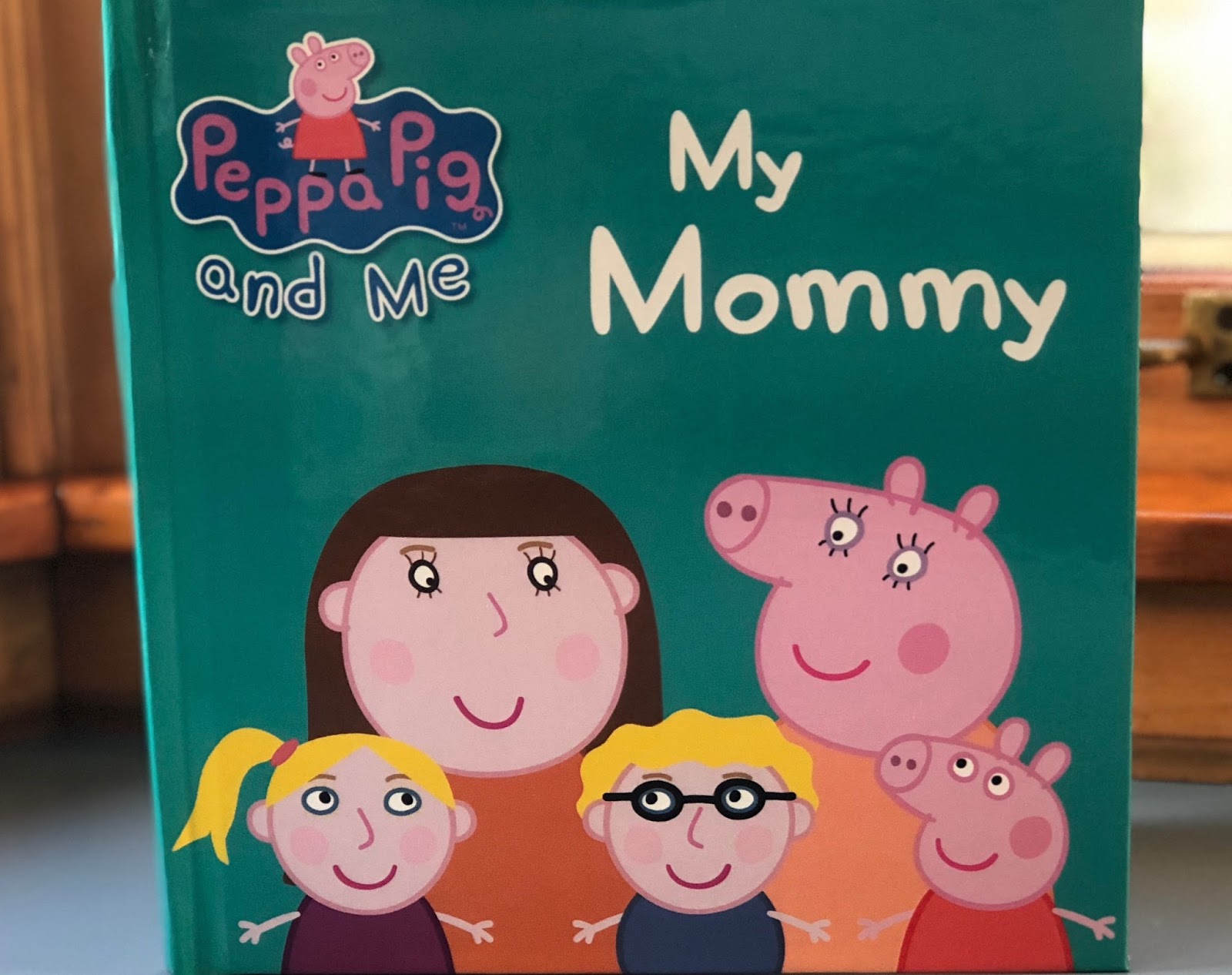 Make Mother S Day Oinktastic Personalized Peppa Pig My Mommy Book Mommy Katie - peppa pig seaside holiday roblox code roblox horror games