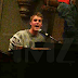 > VIDEO: Justin Bieber cantó en un bar a cambio de beber gratis