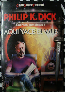 Portada del libro Aquí yace el wub, de Philip K. Dick