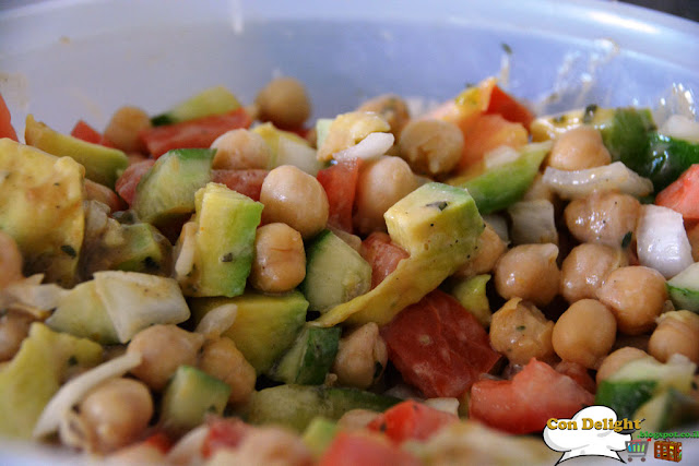 avocado chickpea salad