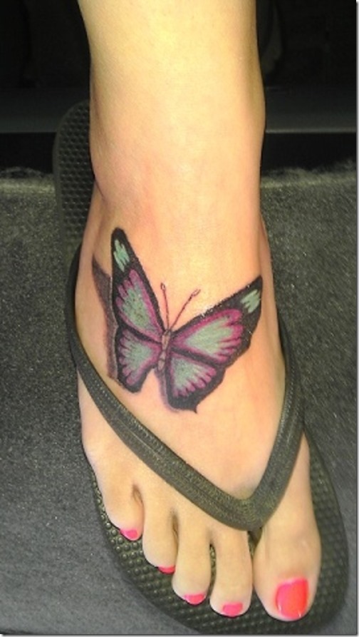 radiant_papillon_de_tatouage_sur_le_pied