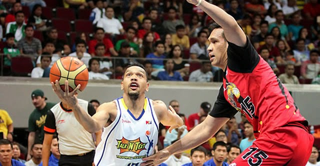 Jayson Castro (left) - Junemar Fajardo (right)