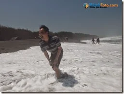 Ombak Pantai Baru Bantu Kisah Foto_04