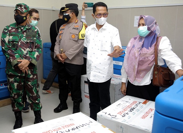 11.120 Vial Vaksin Diterima Langsung Wawako Batam