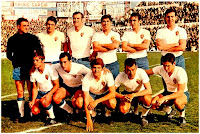 REAL ZARAGOZA C. D. - Zaragoza, España - Temporada 1967-68 - Yarza, Irusquieta, Santamaría, Reija, Violeta, González; Moya, Santos, Villa, Pais y Tejedor - REAL ZARAGOZA 1 (Santamaría) ATLÉTICO DE BILBAO 0 - 10/03/1968 - Liga de 1ª División, jornada 24 - Zaragoza, estadio de La Romareda