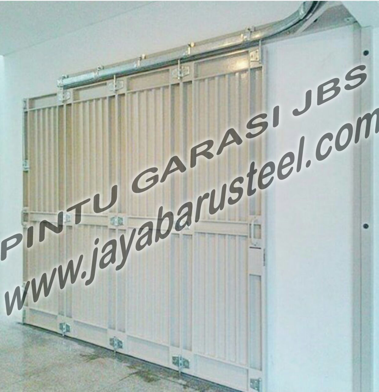  Pintu  Besi  Rumah Surabaya Model Pintu  Garasi Besi  
