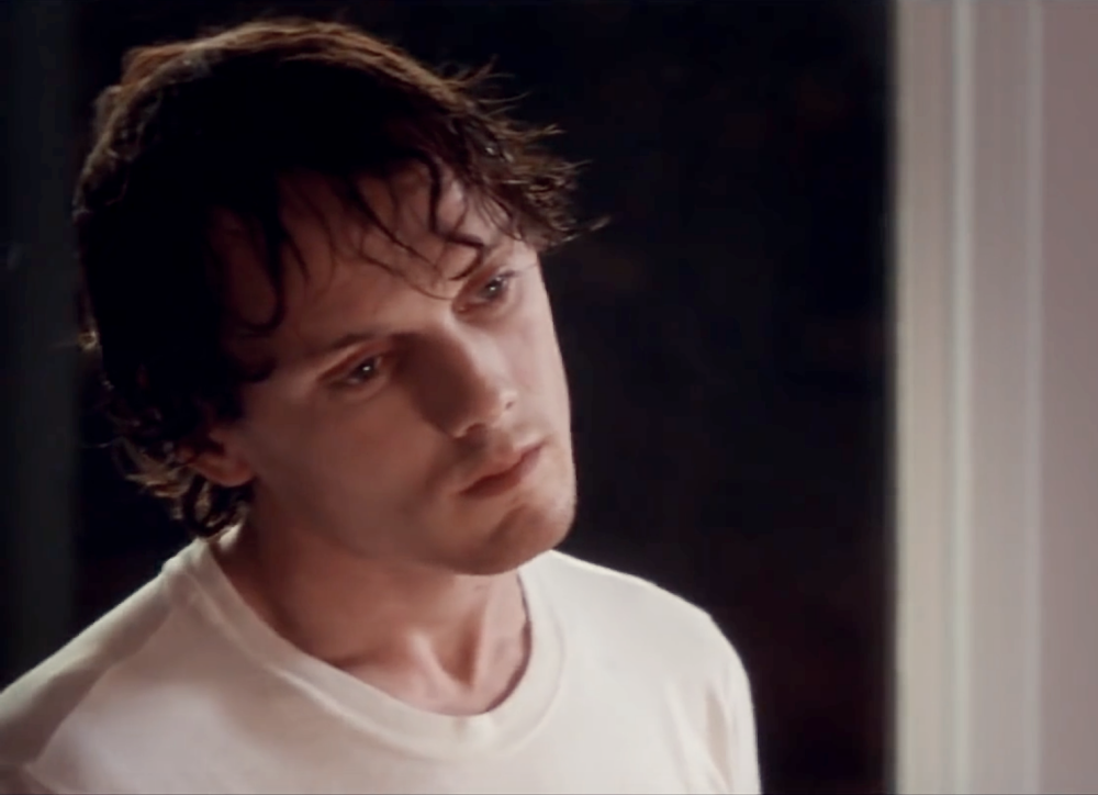 "Wir gehören nicht hierher" - "We don't belong here" / Screen Capture Anton Yelchin