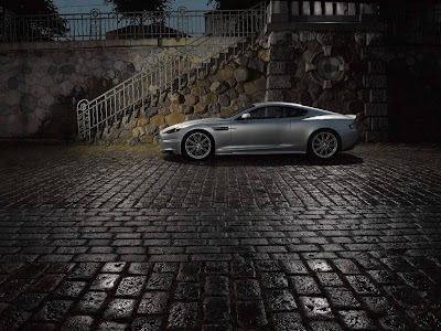 Aston Martin DBS Standard Resolution Wallpaper 9