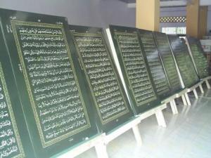 Al-Qur'an Paling Berat di Dunia - infolabel.blogspot.com