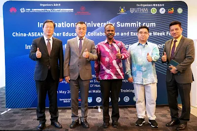 CHINA-ASEAN EXCHANGE WEEK & FORUM IRONS OUT ROAD TO BETTER COOPERATION IN HIGHER EDUCATION