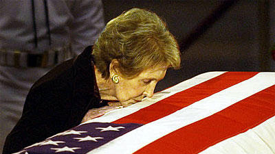 http://www.chicagotribune.com/news/nationworld/sns-reagan-memorials-pix-photogallery.html