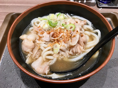 名代富士そば肉骨茶うどん