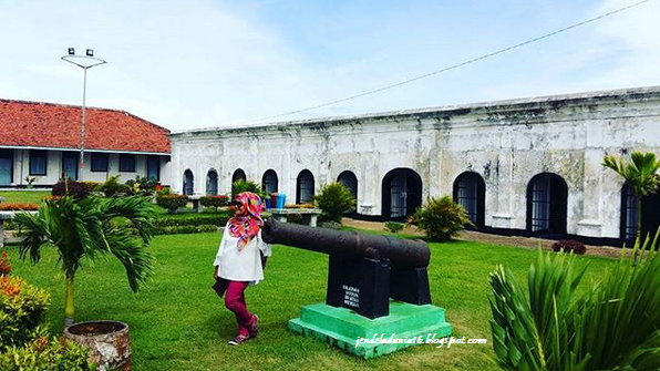 [http://FindWisata.blogspot.com] Benteng Malborough, Wisata Situs Peninggalan Sejarah Kolonial Belanda/Inggris Di Kota Bengkulu