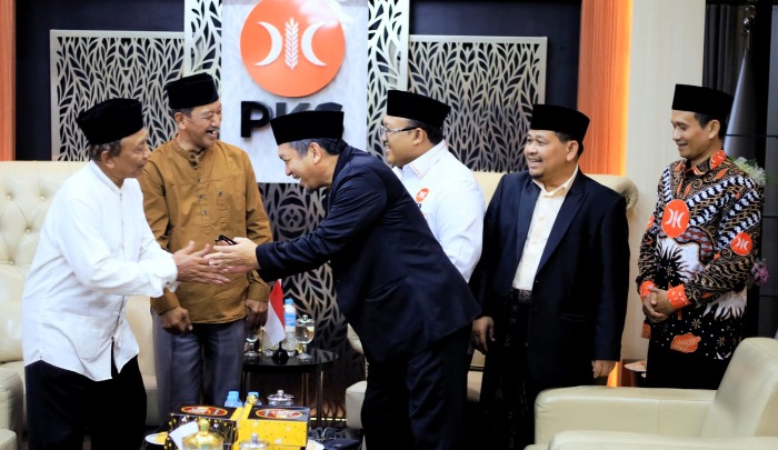 Kiyai dan Ulama Berlatar Belakang NU Datangi DPP PKS