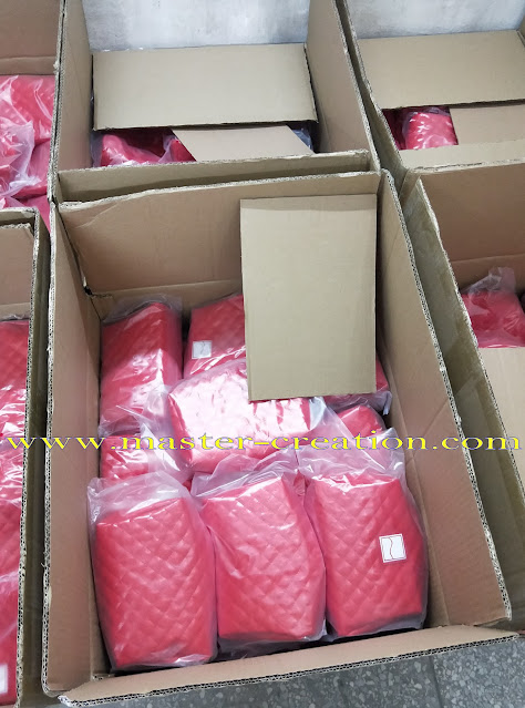 packing of cosmetic bags