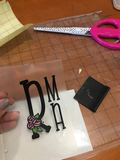 dingbat font, layering heat transfer vinyl, 2 color vinyl decals, multi color vinyl cutter, Free silhouette fonts