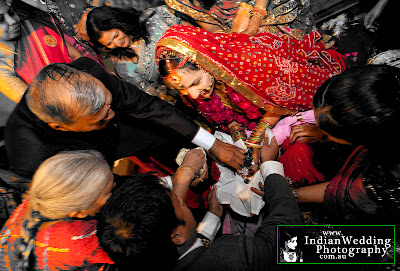 Gujarati Wedding Ceremony on Wedding Photographer    Marwadi Gujarati Wedding   Indian Hindu
