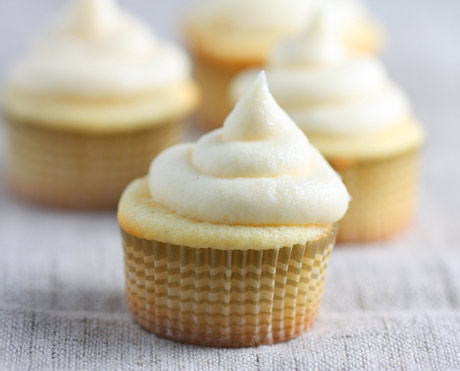 vanilla cupcakes1 Resep Cupcake Lembut dan Enak