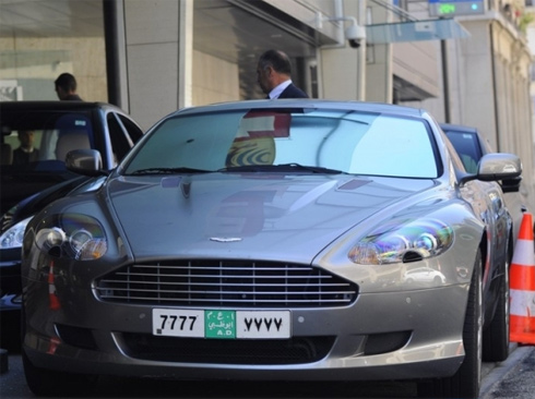 Aston Martin DB9